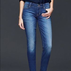 *SOLD* Gap 1969 Always Skinny Jeans Size 28R